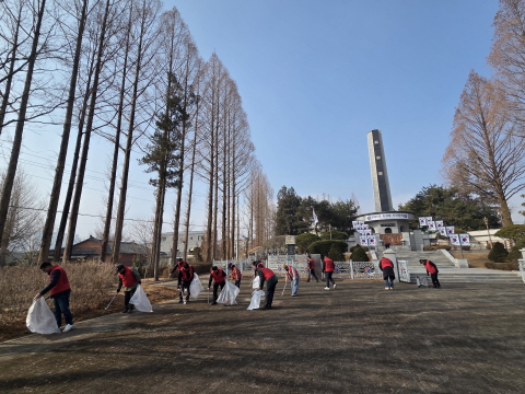 2f5ac82d4564f5ad3fc787f41c7f4820_1770948917_4095.jpg 2f5ac82d4564f5ad3fc787f41c7f4820_1770948917_4095.jpg